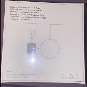 Apple AirPod Charging Case